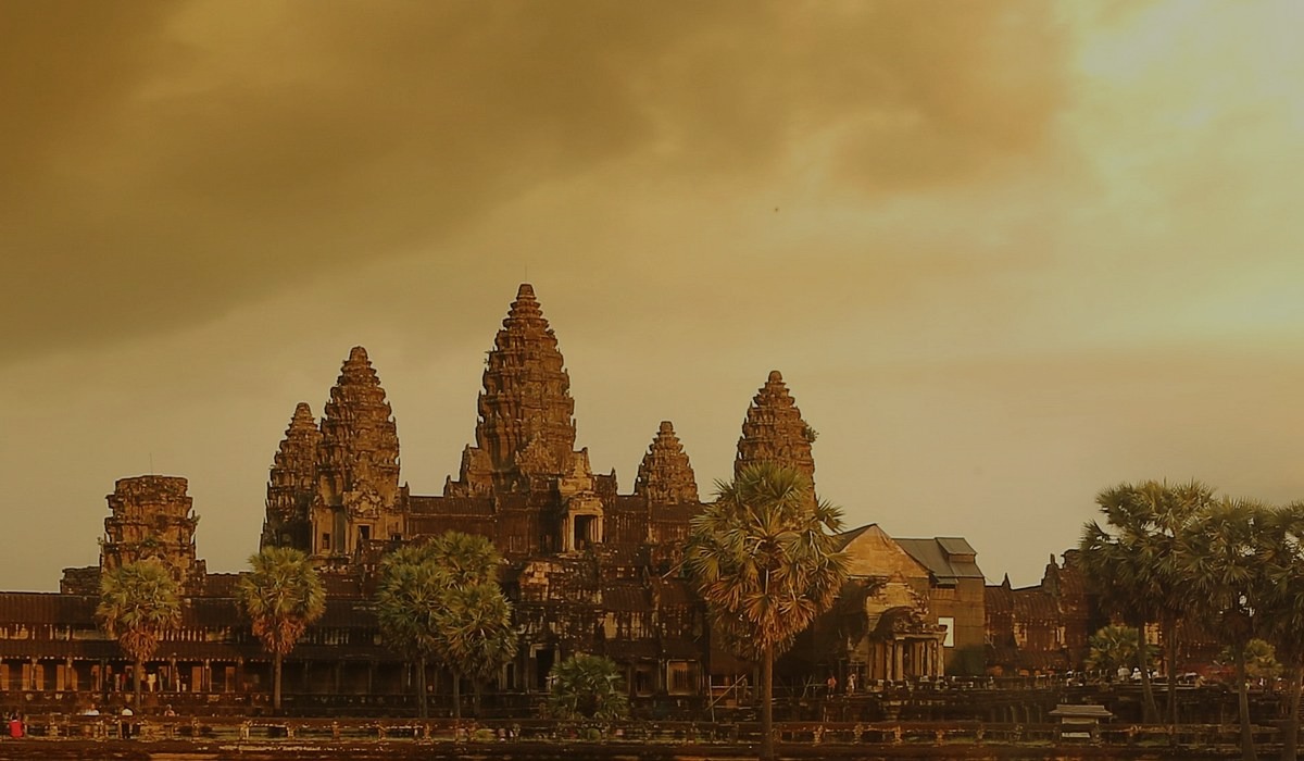 cambodia-photoaidcom-darken